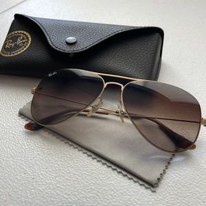 Ray-Ban Classic Aviators